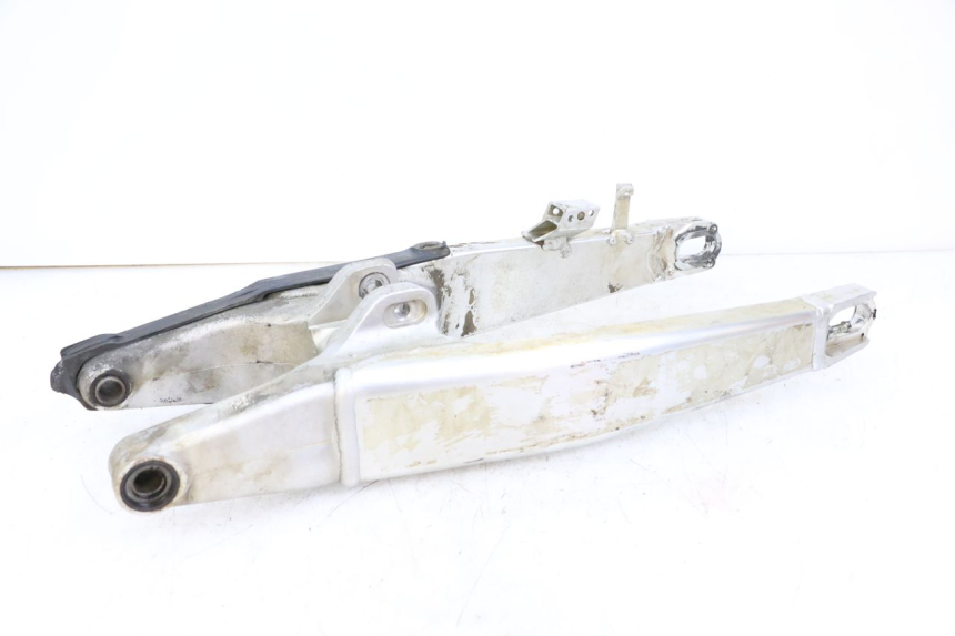 photo de wahacz HONDA CRF R 250 (2020 - 2021) - Szczegóły charakterystyczne