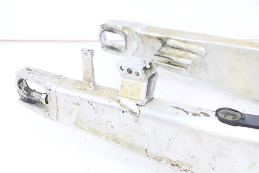 photo de wahacz HONDA CRF R 250 (2020 - 2021) - Zbliżenie komponentów