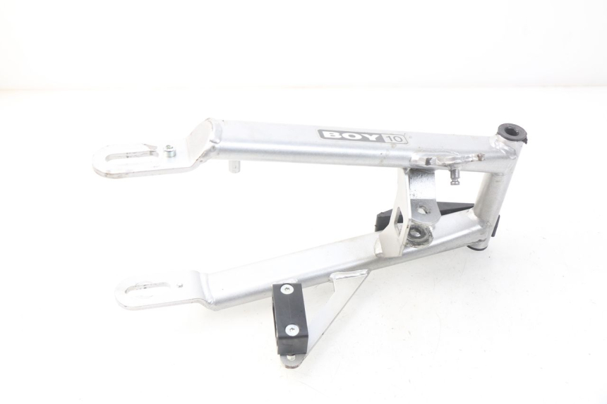 photo de wahacz tylni DERBI DIRT BOY 4T 50 - Inny kąt widzenia