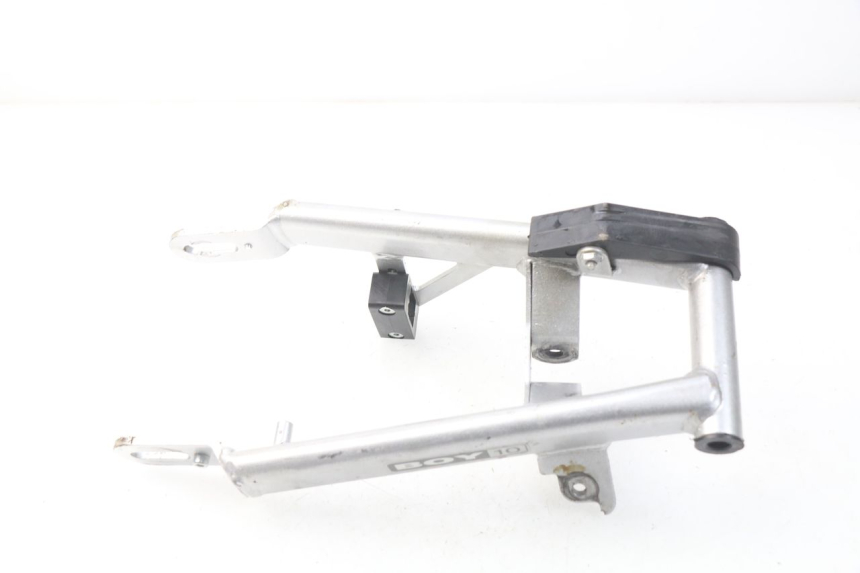 photo de wahacz tylni DERBI DIRT BOY 4T 50 - Zbliżenie techniczne