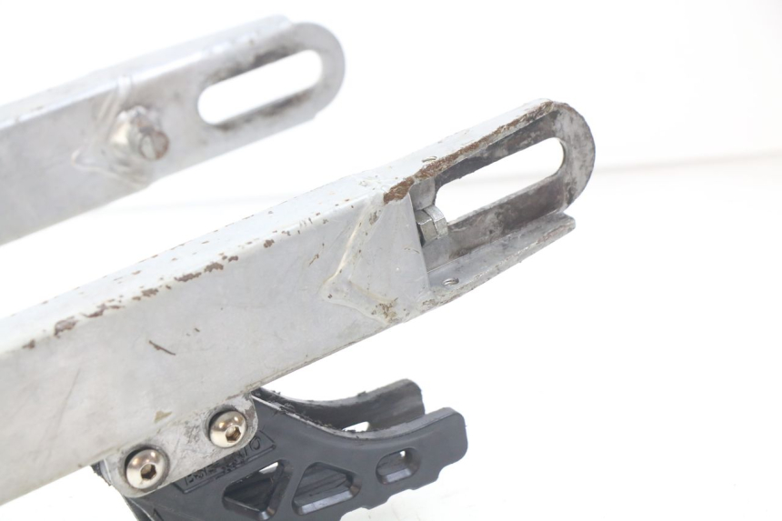 photo de Wahacz tylnego zawieszenia XTRM FACTORY DIRTBIKE BSE 150 - Zbliżenie komponentów