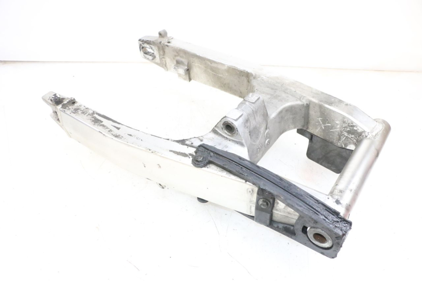 photo de wahacz tylni SUZUKI DL V STROM 1000 (2002 - 2007) - Punkty mocowania