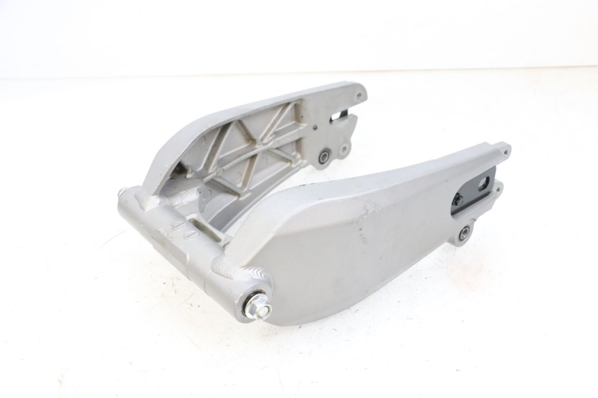 photo de Wahacz tylnego zawieszenia SEGWAY NINEBOT E125S 1 (2022 - 2026) - Inny kąt widzenia