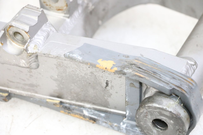 photo de wahacz tylnego zawieszenia YAMAHA FJ 36Y 1100 (1984 - 1985) - Zbliżenie techniczne