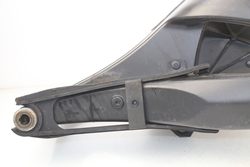 photo de wahacz tylnego zawieszenia YAMAHA FZ8 800 (2010 - 2016) - Część sprawdzona