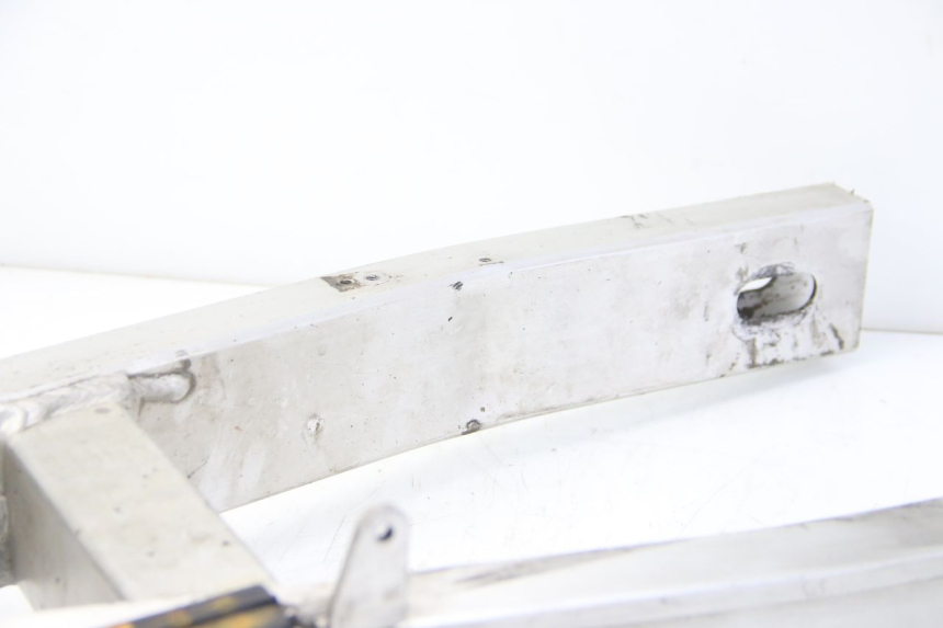 photo de Wahacz tylnego zawieszenia YAMAHA FZS FAZER 600 (2001 - 2003) - Inny kąt widzenia