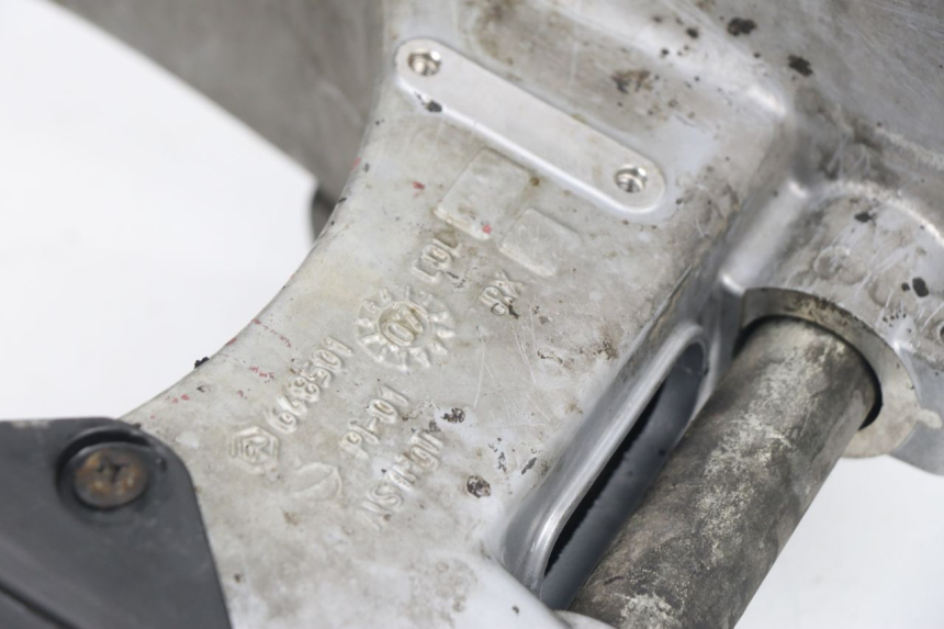 photo de wahacz GILERA GP 800 (2007 - 2013) - Inny kąt widzenia