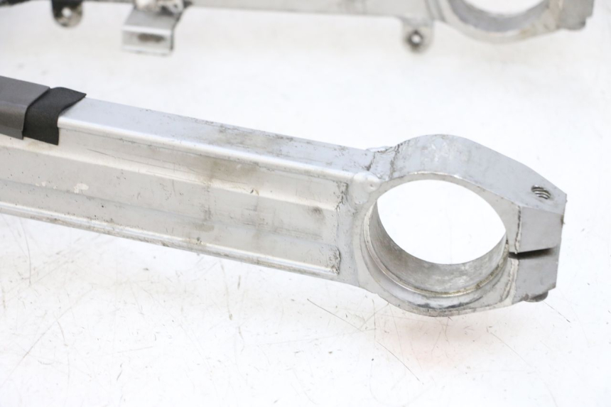 photo de Wahacz tylnego zawieszenia KAWASAKI GPZ RX 1000 (1986 - 1988) - Widok z bliska