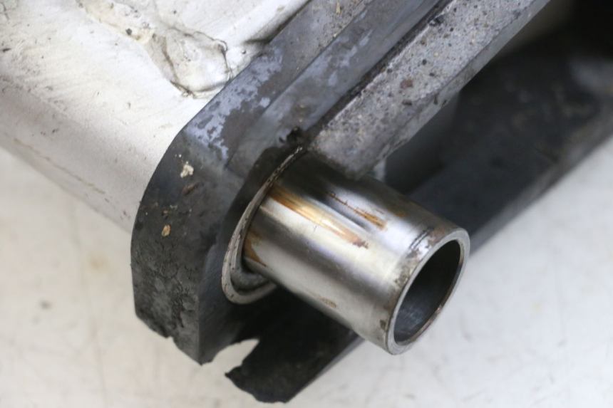 photo de wahacz tylnego zawieszenia SUZUKI GSF N BANDIT 600 (1996 - 1999) - Inny kąt widzenia