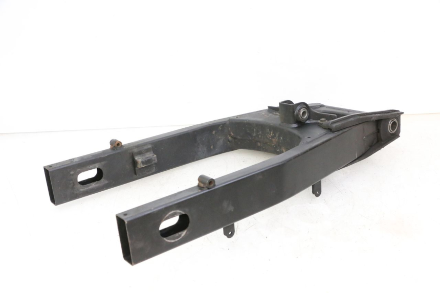 photo de Wahacz tylnego zawieszenia SUZUKI GSR 750 (2011 - 2017) - Szczegóły charakterystyczne