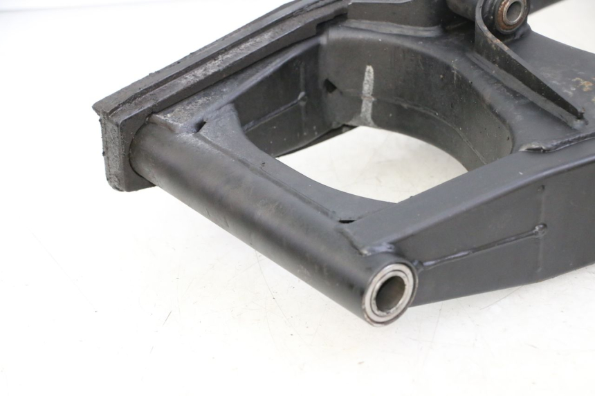 photo de Wahacz tylnego zawieszenia SUZUKI GSR 750 (2011 - 2017) - Kontrola wizualna