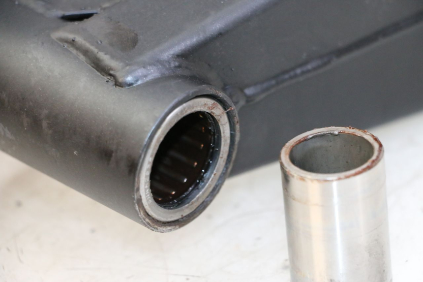 photo de Wahacz tylnego zawieszenia SUZUKI GSR 750 (2011 - 2017) - Zbliżenie techniczne