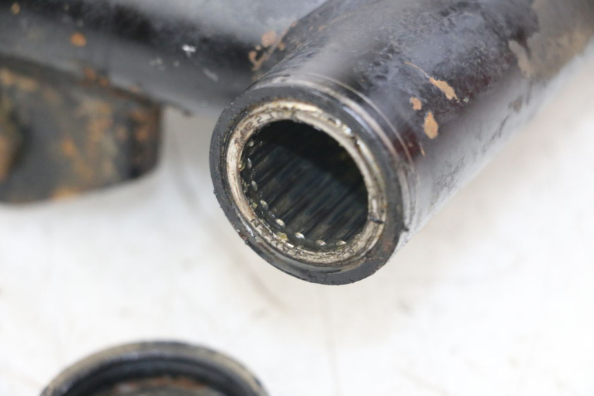 photo de Wahacz tylnego zawieszenia SUZUKI GSX E 250 (1982 - 1983) - Inny kąt widzenia