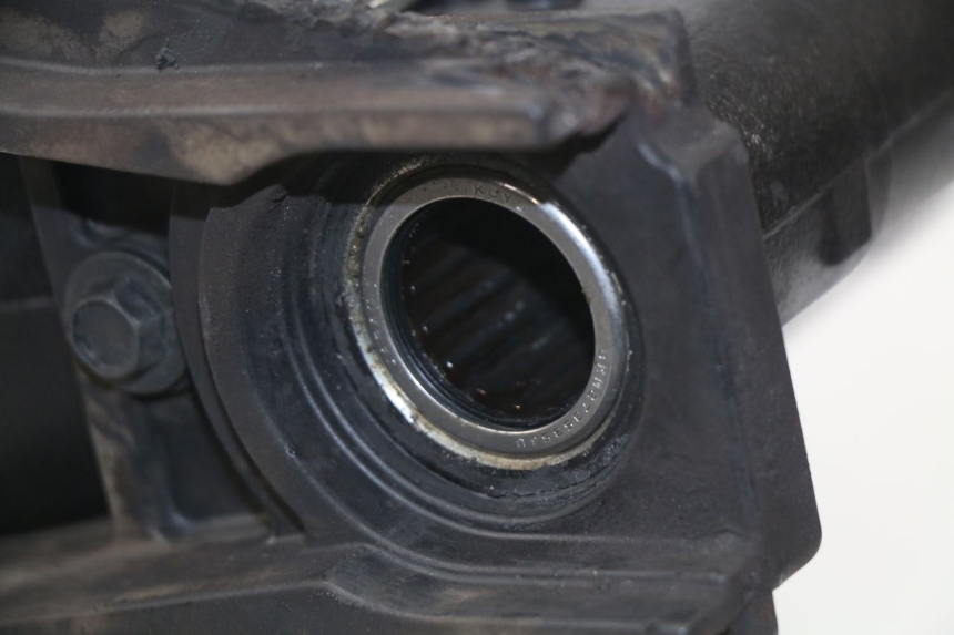 photo de wahacz tylnego zawieszenia SUZUKI GSX-R GSXR K16 1000 (2012 - 2016) - Zoom stanu zużycia