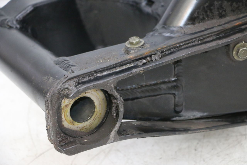 photo de wahacz tylnego zawieszenia SUZUKI GSXR GSX-R 1000 (2003 - 2004) - Widok profilu