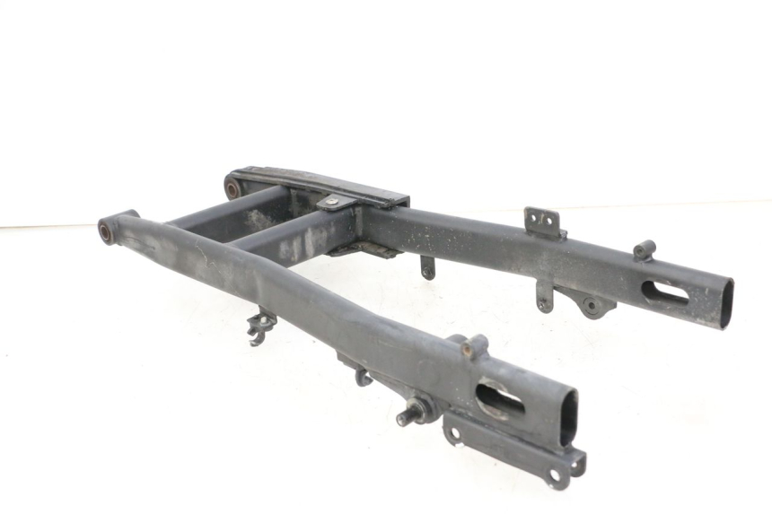 photo de wahacz tylni KEEWAY K-LIGHT KLIGHT 125 (2018 - 2025) - Zbliżenie techniczne