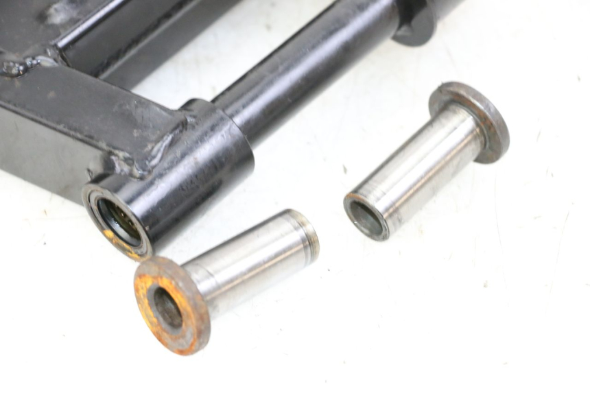 photo de wahacz tylni KIDEN KD125-G 125 (2018 - 2022) - Szczegół części