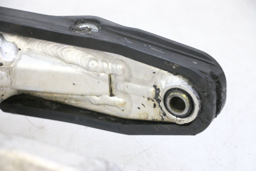 photo de wahacz tylnego zawieszenia KAWASAKI KX 85 (2014 - 2021) - Zbliżenie komponentów