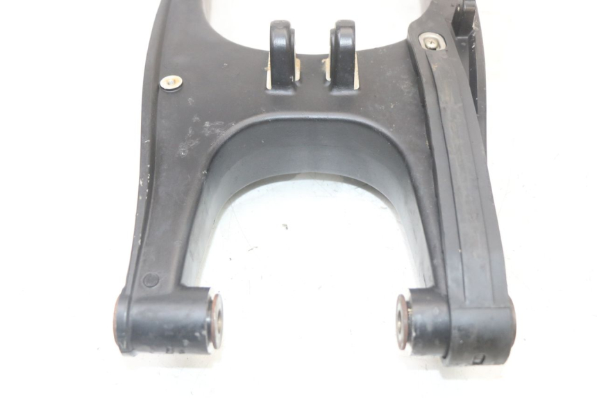 photo de wahacz tylni MASAI SCRAMBLER SPORT 125 (2021 - 2025) - Szczegóły charakterystyczne