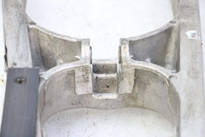 photo de Wahacz tylnego zawieszenia RIEJU MRT 50 (2018 - 2021) - Punkty mocowania