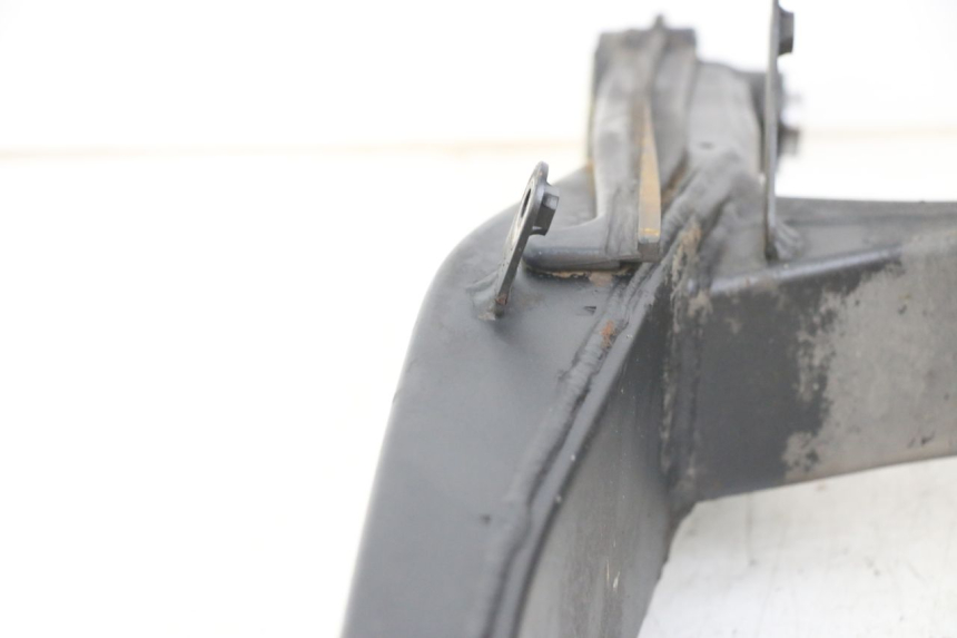 photo de wahacz tylnego zawieszenia YAMAHA MT-07 MT07 ABS 700 (2014 - 2017) - Zbliżenie techniczne