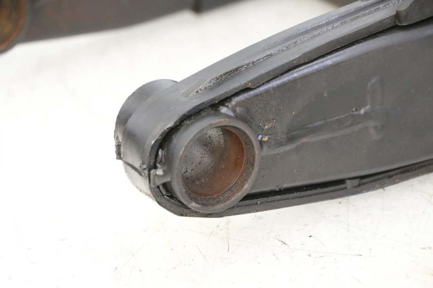 photo de wahacz tylnego zawieszenia MAG POWER R-STREET 50 (2016 - 2025) - Zoom stanu zużycia