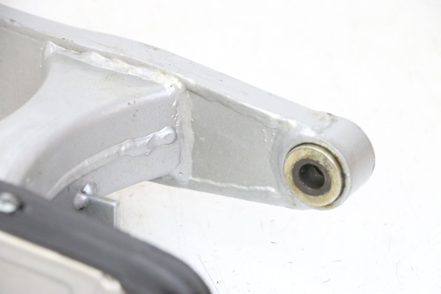 photo de wahacz APOLLO RFZ 125 - Struktura - zbliżenie