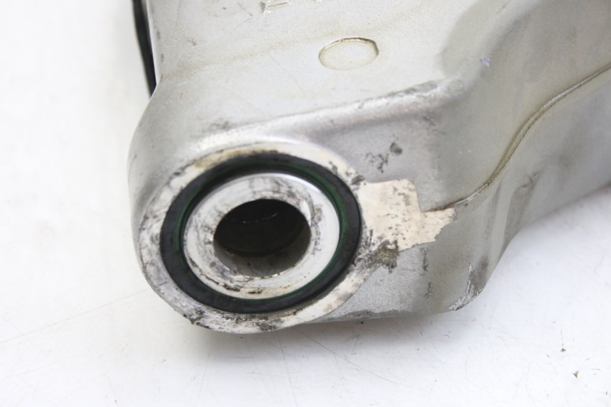 photo de wahacz tylni TRIUMPH SPRINT ST 955 (1999 - 2001) - Zoom stanu zużycia