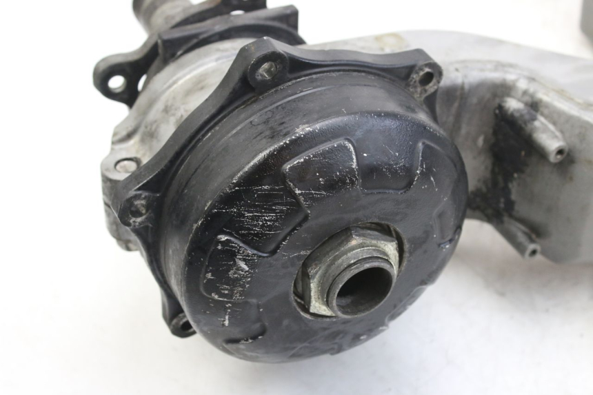 photo de wahacz tylni TRIUMPH SPRINT ST 955 (1999 - 2001) - Zbliżenie techniczne