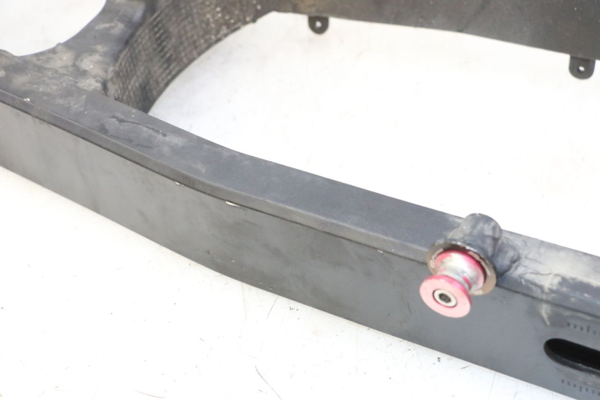 photo de Wahacz tylnego zawieszenia SUZUKI SV S 650 (2003 - 2009) - Zbliżenie techniczne