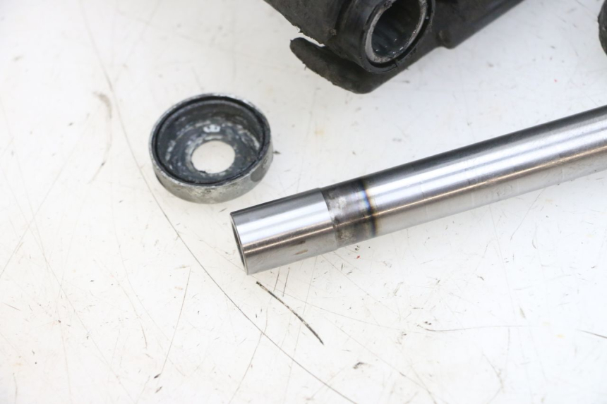 photo de Wahacz tylnego zawieszenia YAMAHA TZR 50 (2008 - 2016) - Zbliżenie techniczne