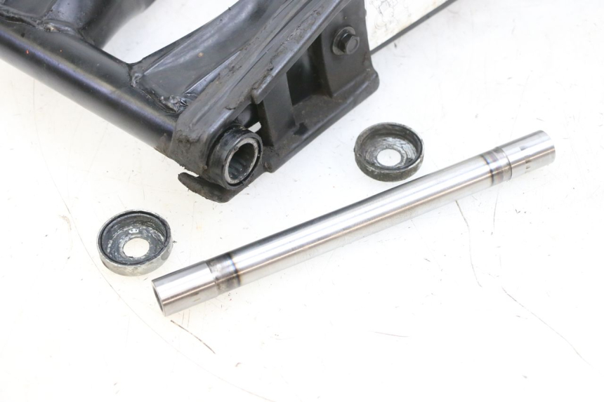 photo de Wahacz tylnego zawieszenia YAMAHA TZR 50 (2008 - 2016) - Punkty mocowania