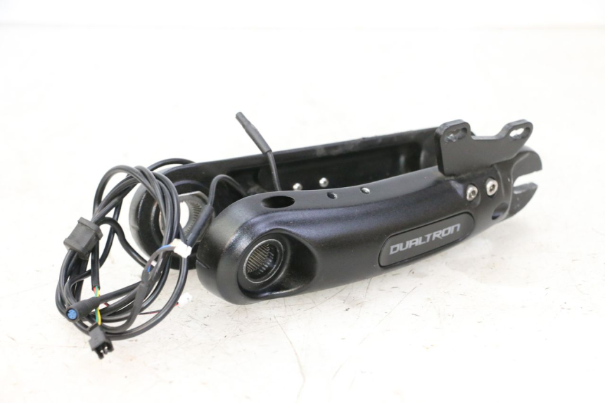 photo de wahacz tylnego zawieszenia DUALTRON VICTOR LIMITED 1 - Szczegół części