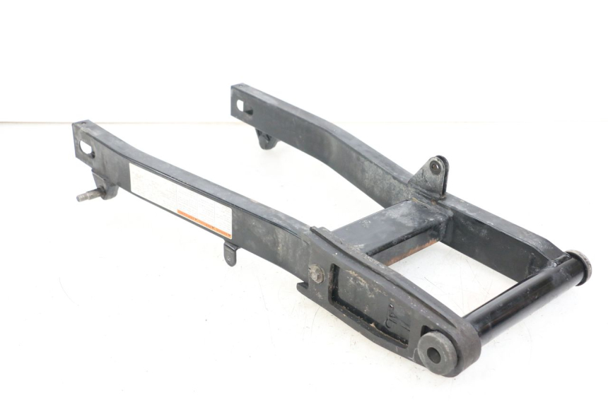 photo de wahacz tylni SUZUKI VL INTRUDER 125 (2004 - 2007) - Inny kąt widzenia