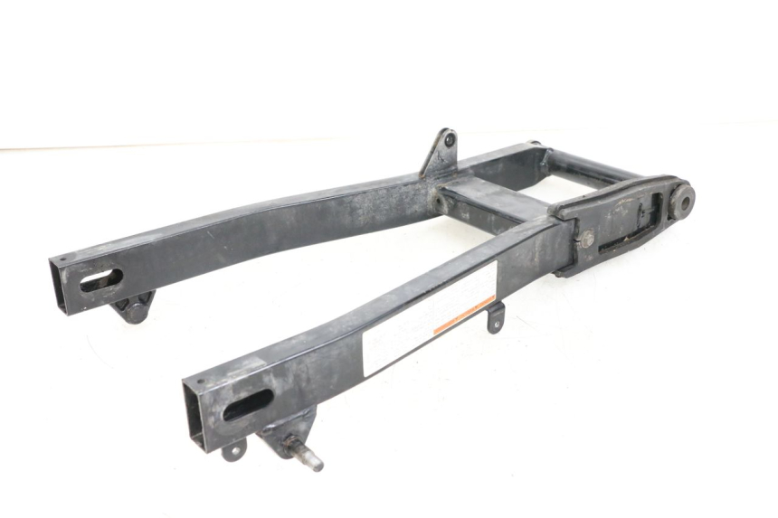 photo de wahacz tylni SUZUKI VL INTRUDER 125 (2004 - 2007) - Zbliżenie techniczne