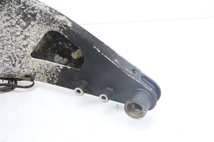 photo de wahacz tylni BUELL XB12R XB 12 R 1200 (2004 - 2010) - Struktura - zbliżenie