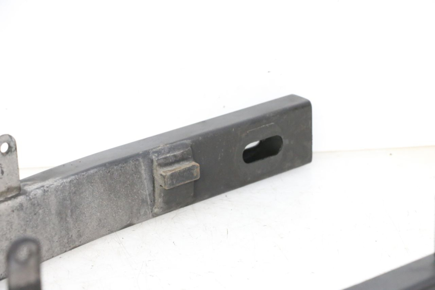 photo de Wahacz tylnego zawieszenia YAMAHA XJ6 ABS 600 (2008 - 2016) - Widok z bliska