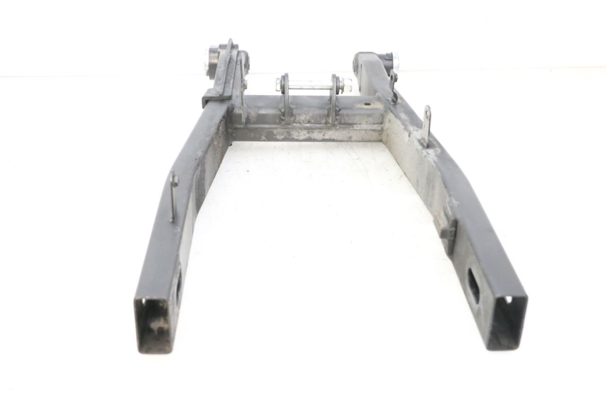 photo de Wahacz tylnego zawieszenia YAMAHA XJ6 ABS 600 (2008 - 2016) - Punkty mocowania