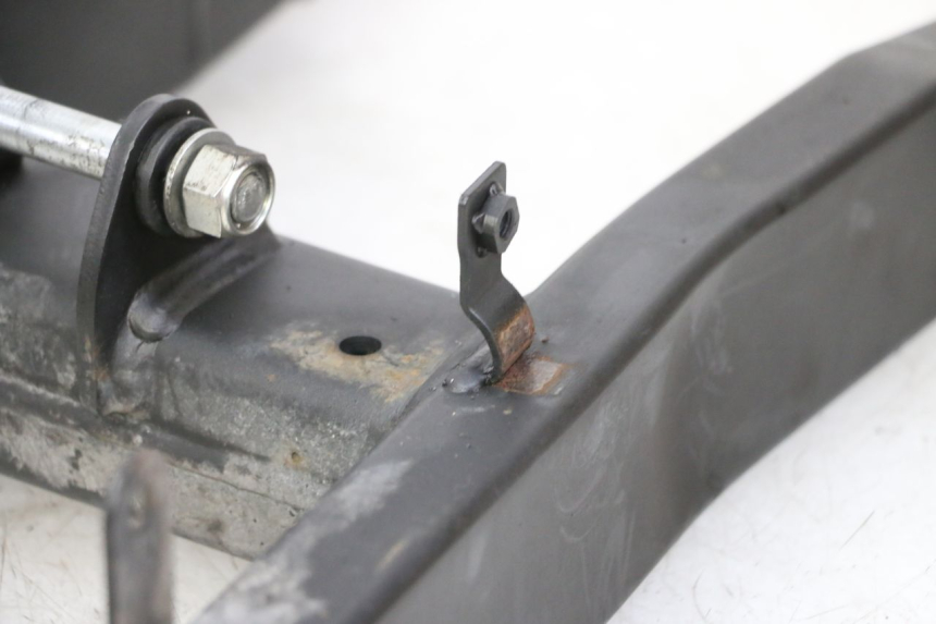 photo de Wahacz tylnego zawieszenia YAMAHA XJ6 ABS 600 (2008 - 2016) - Część sprawdzona