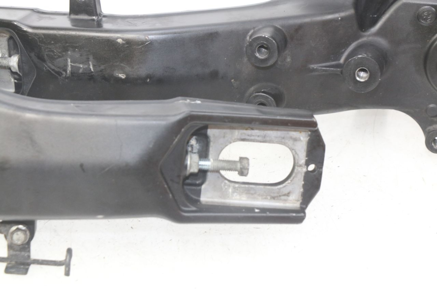 photo de wahacz tylnego zawieszenia YAMAHA XP T-MAX TMAX ABS 530 (2012 - 2015) - Zbliżenie techniczne