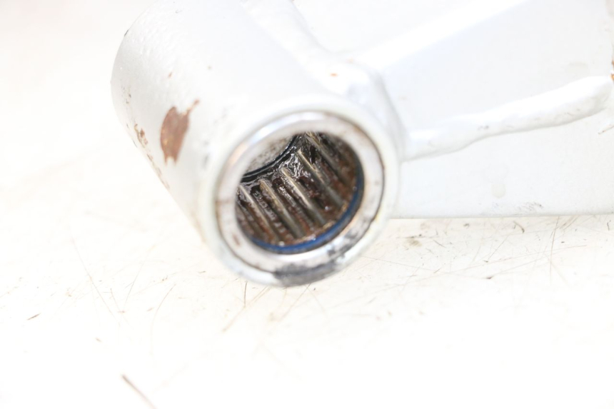 photo de wahacz tylni HYOSUNG XRX 125 (2000 - 2008) - Stan powierzchni