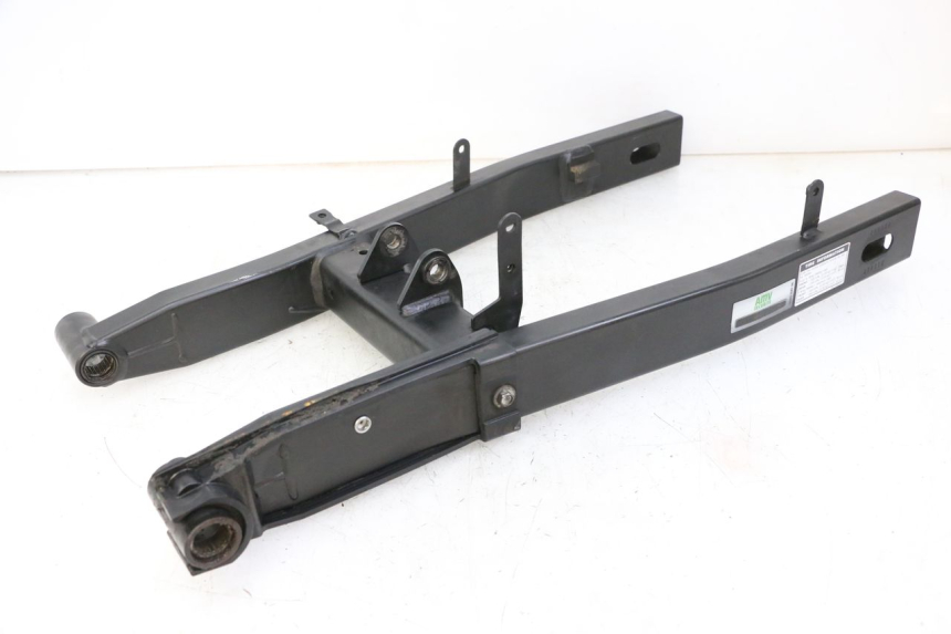 photo de Wahacz tylnego zawieszenia YAMAHA XJ6 600 (2008 - 2016) - Zbliżenie techniczne