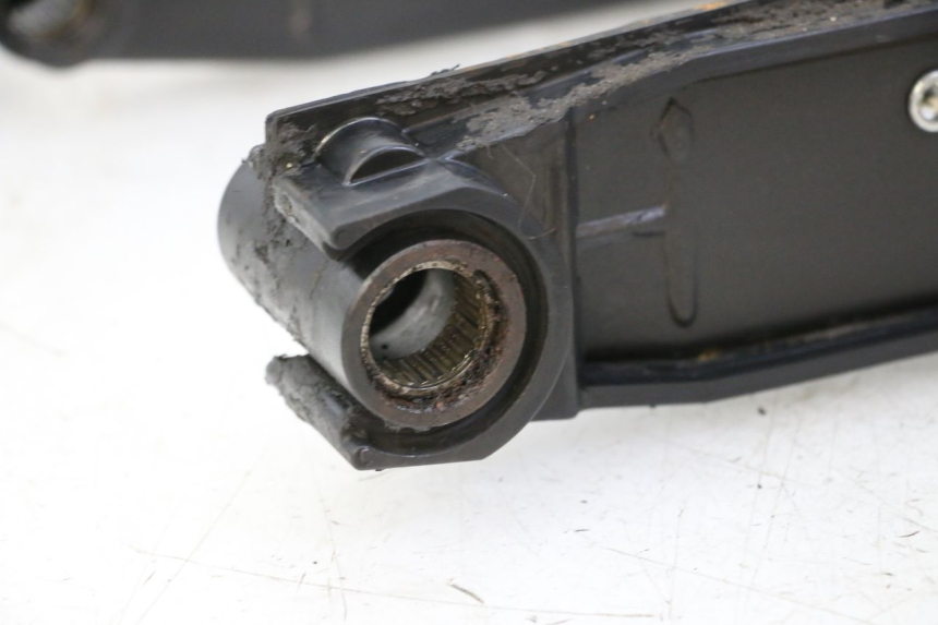 photo de Wahacz tylnego zawieszenia YAMAHA XJ6 600 (2008 - 2016) - Oznaczenia i referencje