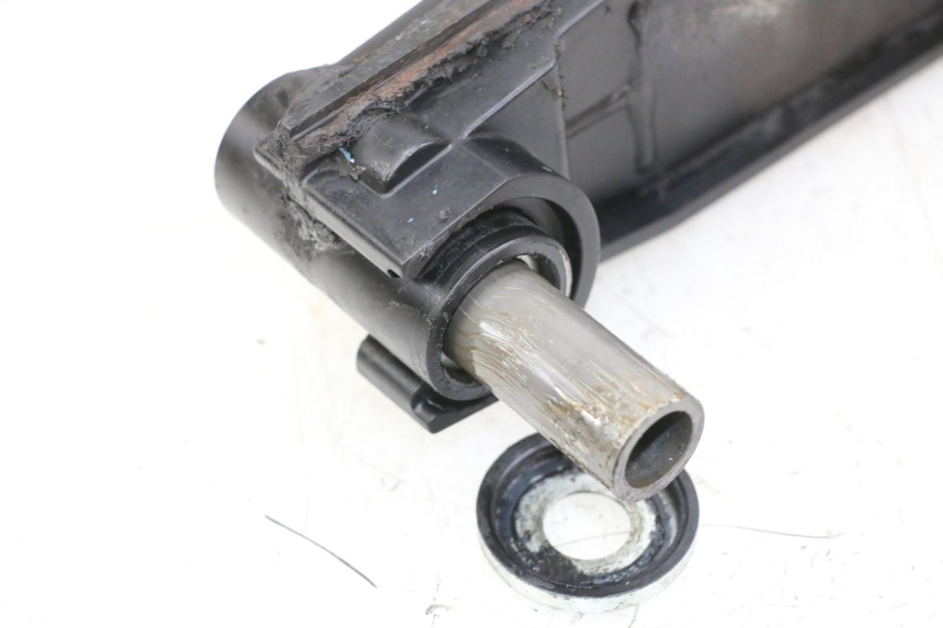 photo de Wahacz tylnego zawieszenia YAMAHA XJ6 ABS 600 (2008 - 2016) - Szczegół części