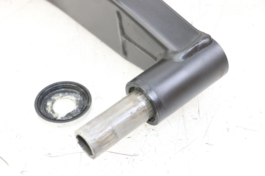 photo de Wahacz tylnego zawieszenia YAMAHA XJ6 ABS 600 (2008 - 2016) - Zoom stanu zużycia