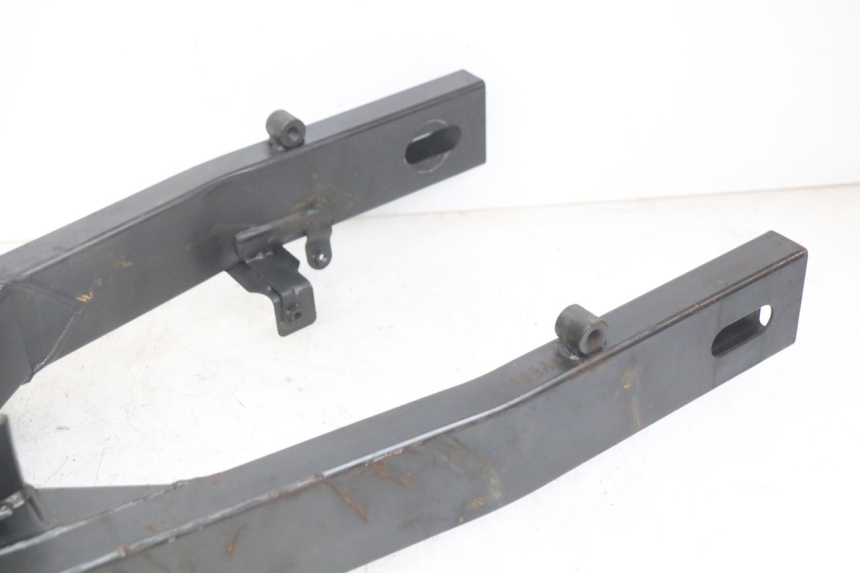 photo de Wahacz tylnego zawieszenia KAWASAKI Z 750 (2007 - 2013) - Szczegóły charakterystyczne