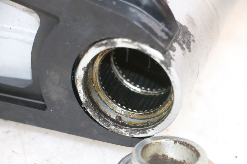 photo de wahacz tylni KAWASAKI ZR 7 750 (1999 - 2004) - Szczegół części