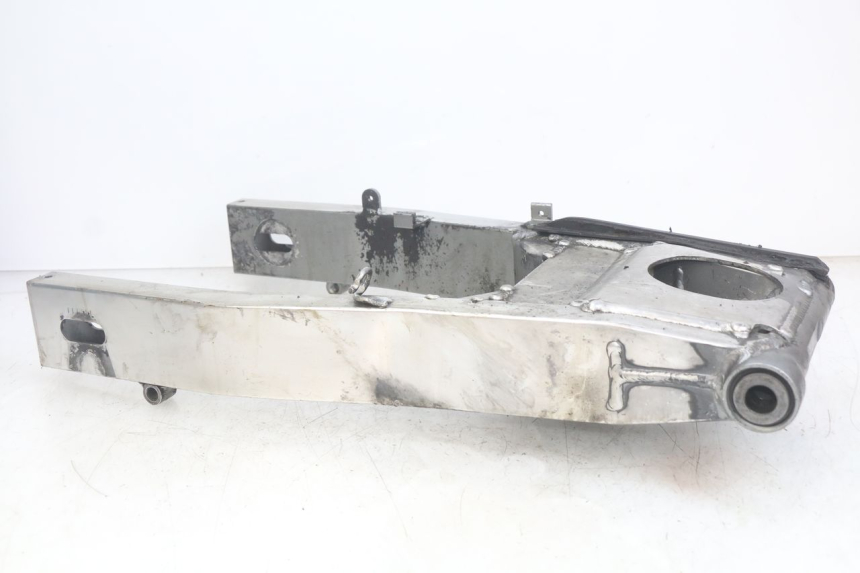 photo de wahacz tylnego zawieszenia KAWASAKI ZX-6R ZX6R 600 (1995 - 1997) - Inny kąt widzenia