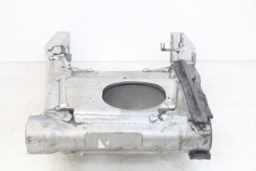 photo de wahacz tylnego zawieszenia KAWASAKI ZX-6R ZX6R 600 (1995 - 1997) - Zbliżenie techniczne