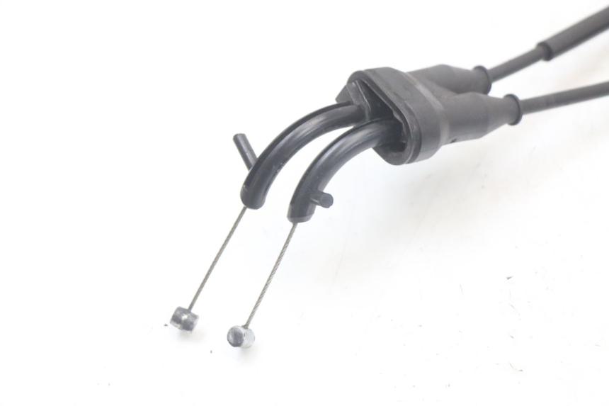 photo de LINKA GAZU YAMAHA FZ1 FAZER 1000 (2007 - 2009) - Zbliżenie techniczne